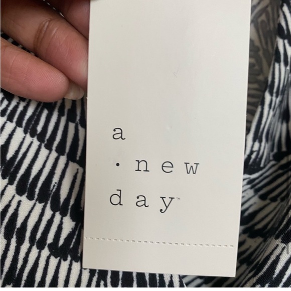 Women’s A New Day Black and White V-Neck Patterned Faux Wrap Dress XS - Picture 11 of 15